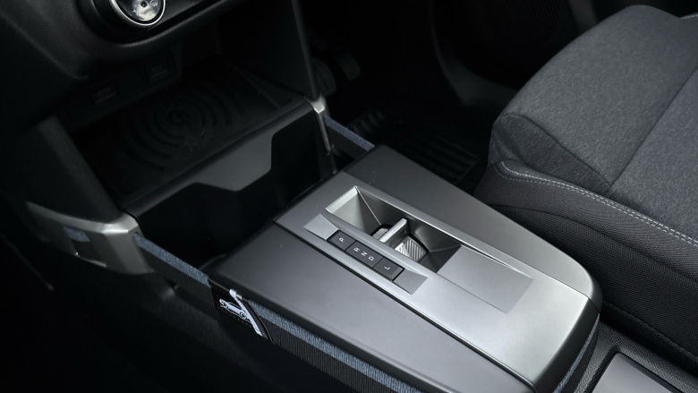 Vauxhall Frontera 1.2 Hybrid Design 5dr e-DCT6 Petrol Estate